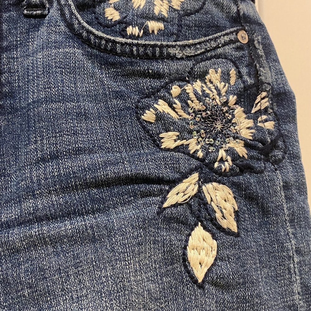 Embroidered Dark Blue Denim Women's Shorts - Picture 9 of 13